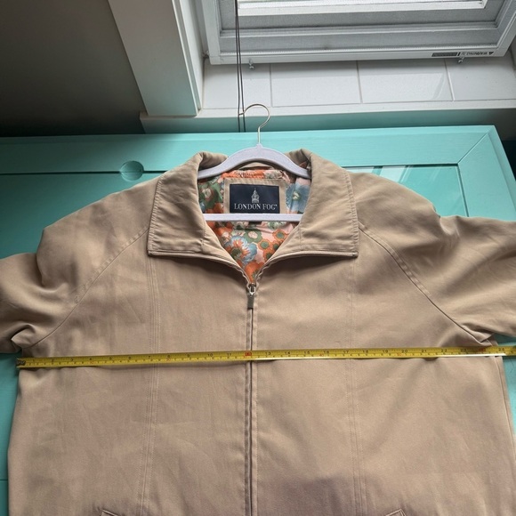 London Fog Light Tan Beige Zippered Jacket with Floral Lining Women’s XL - Picture 11 of 13